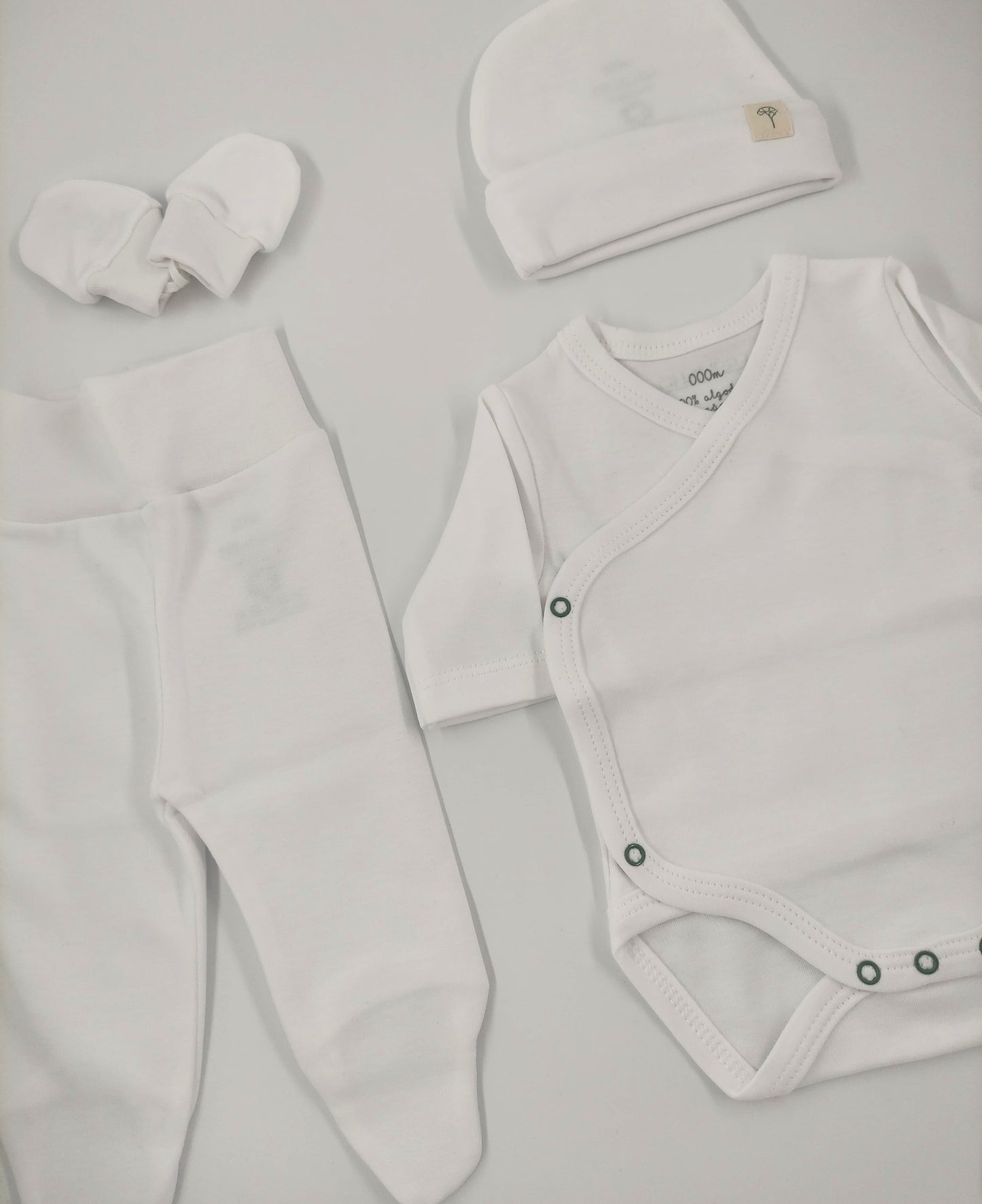 Conjunto em Algodão Orgânico para Prematuros - 4 Peças (sem carda)