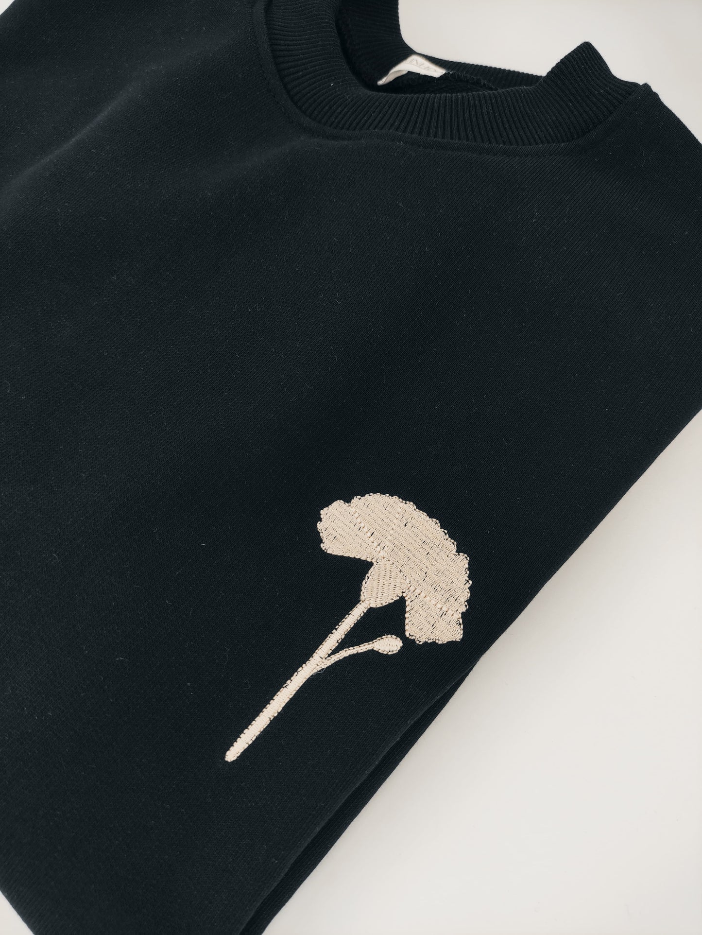 Sweatshirt "CRAVO" bordado, PRETO - adulto