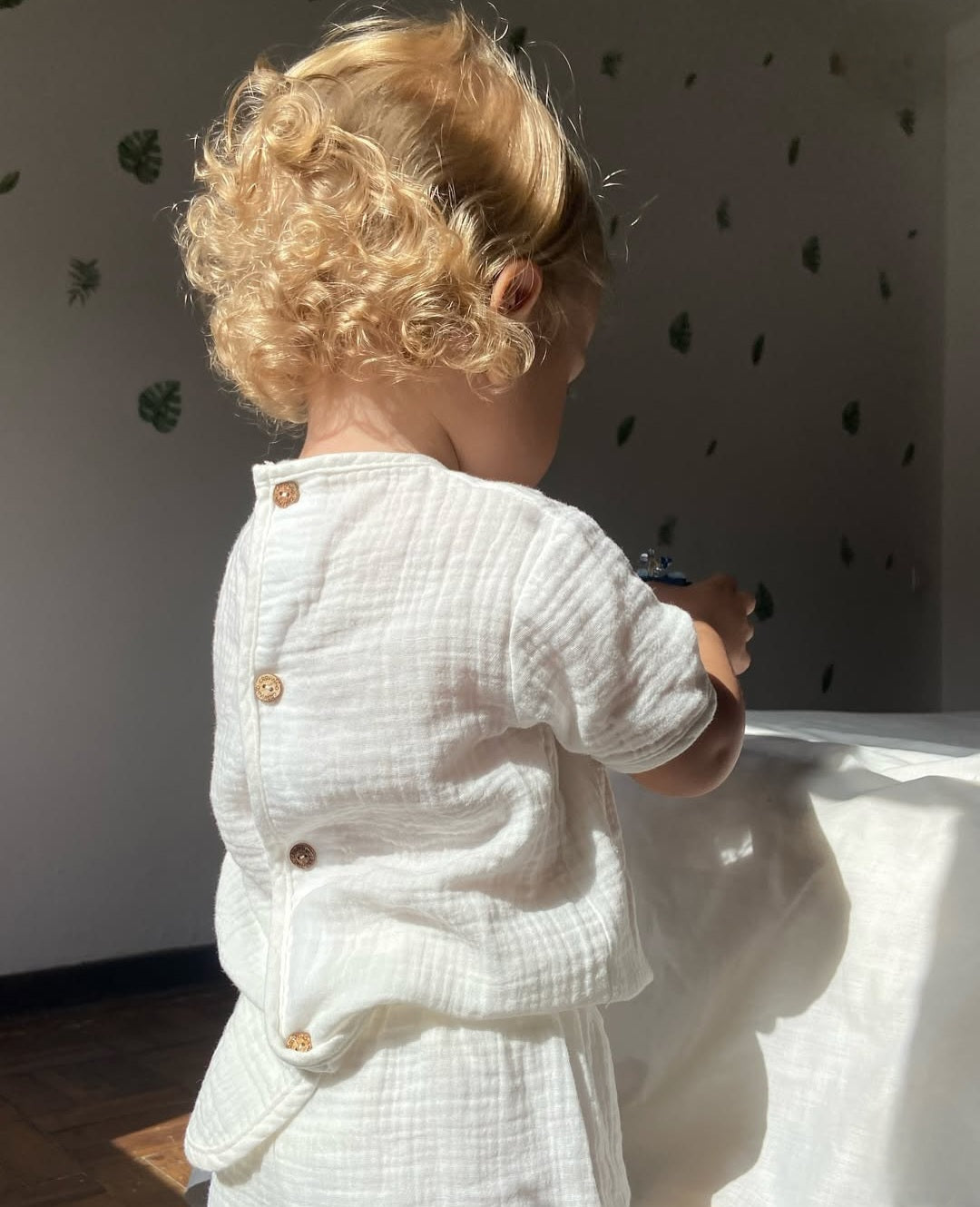 T-shirt manga curta, em musselina