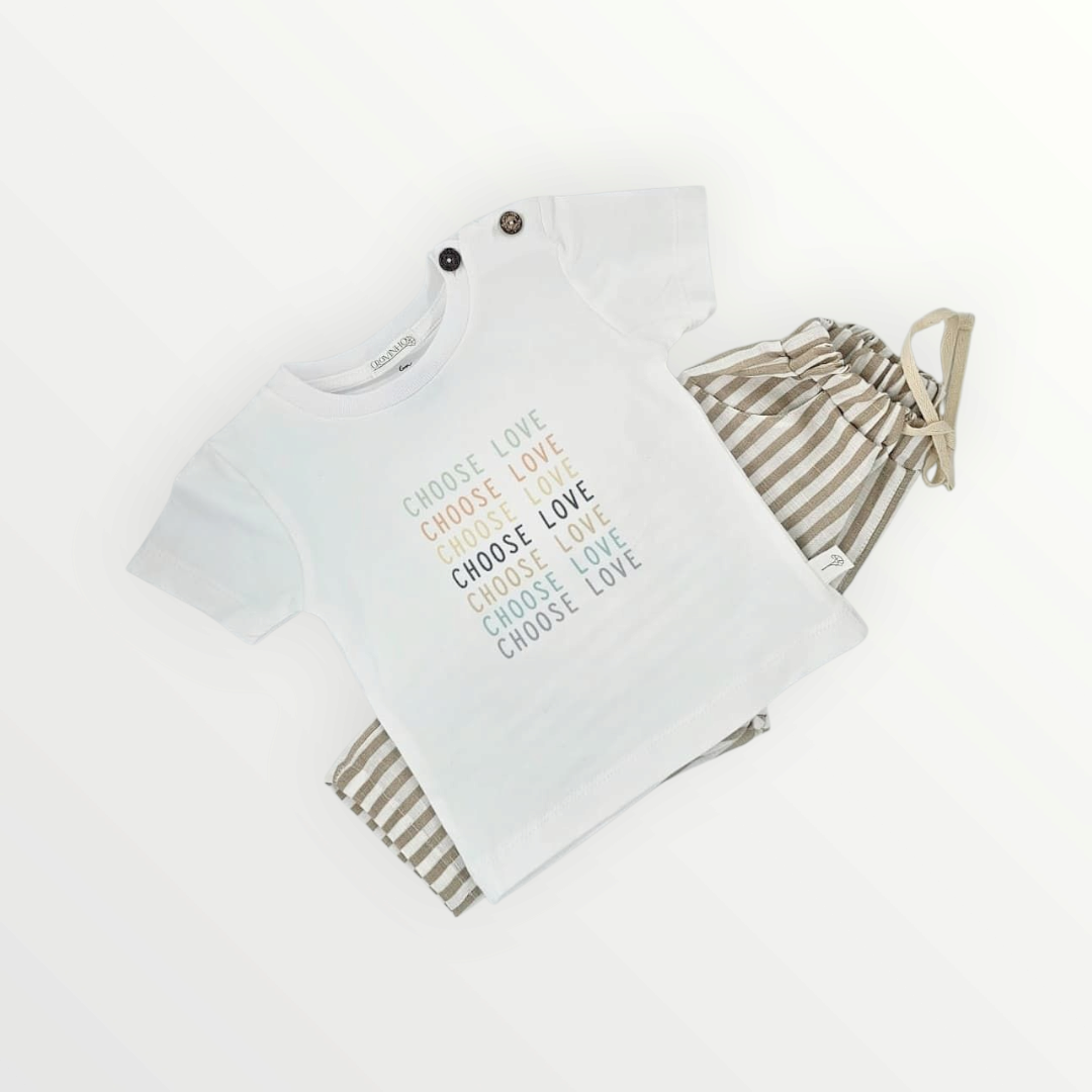 T-shirt "Choose Love", manga curta