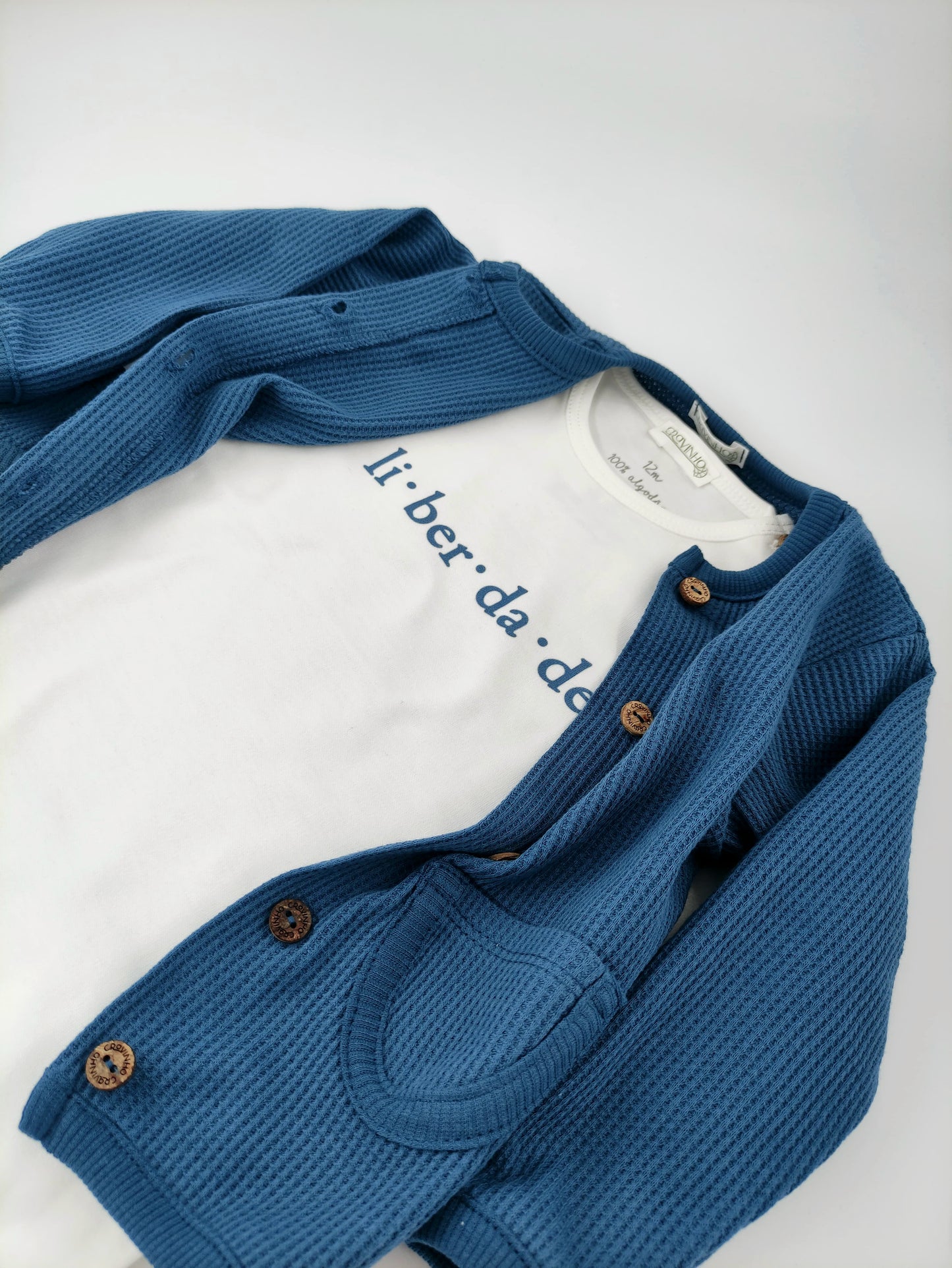 Casaco/cardigan com bolsos