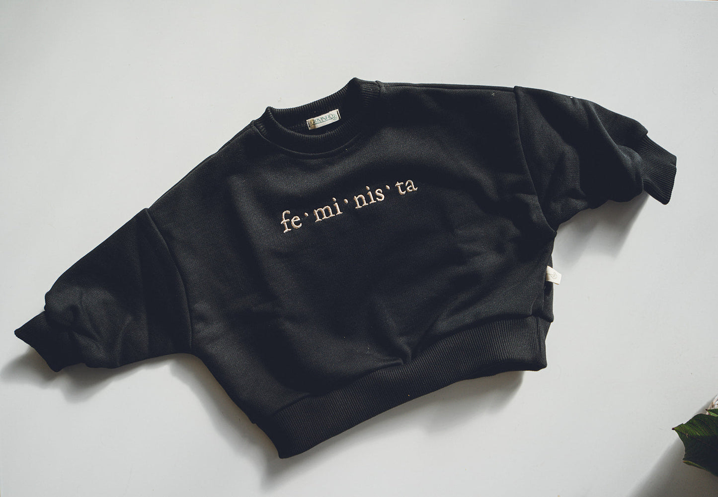 Sweatshirt "Feminista", PRETO