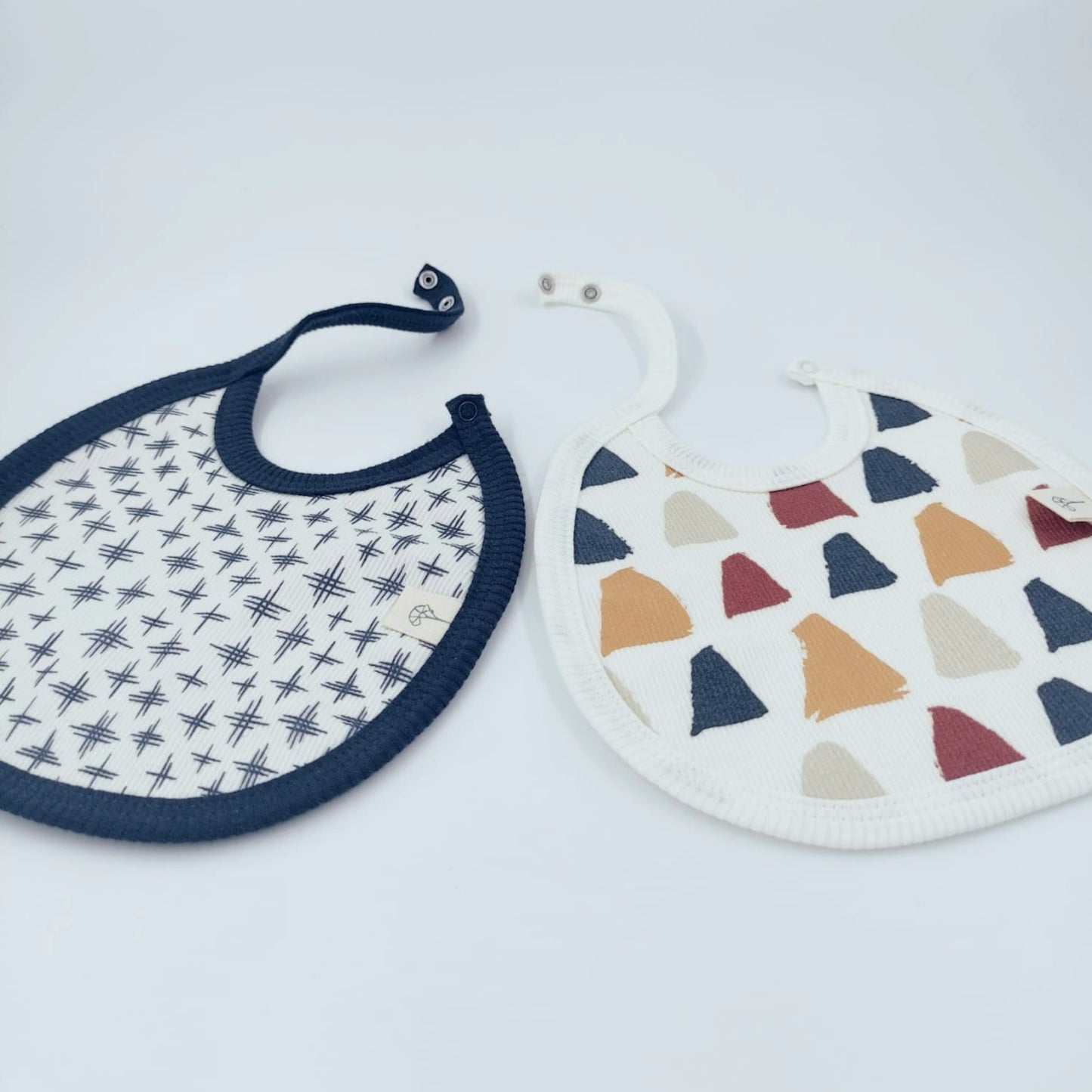 Babetes redondas estampadas