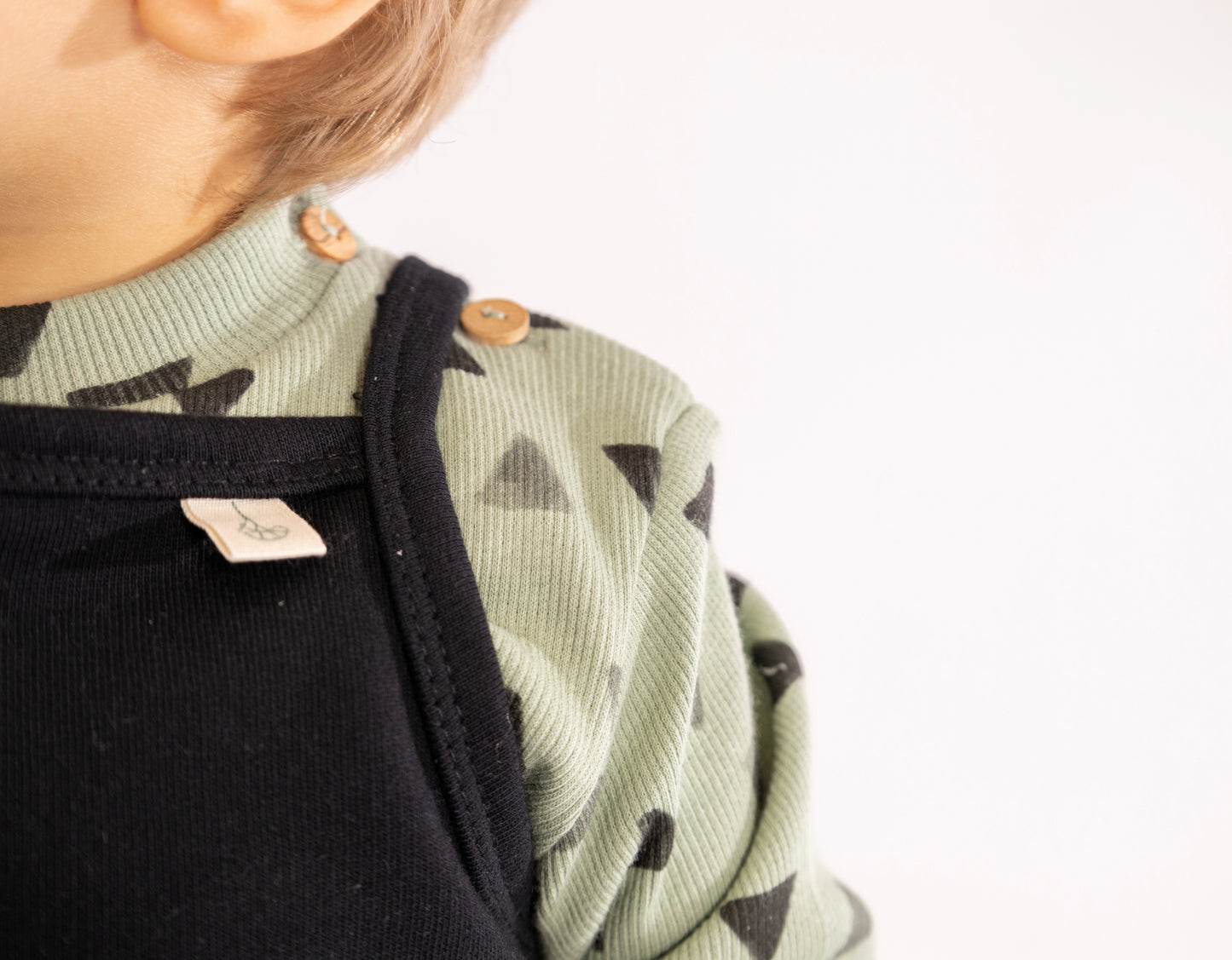 Camisola estampada com botões