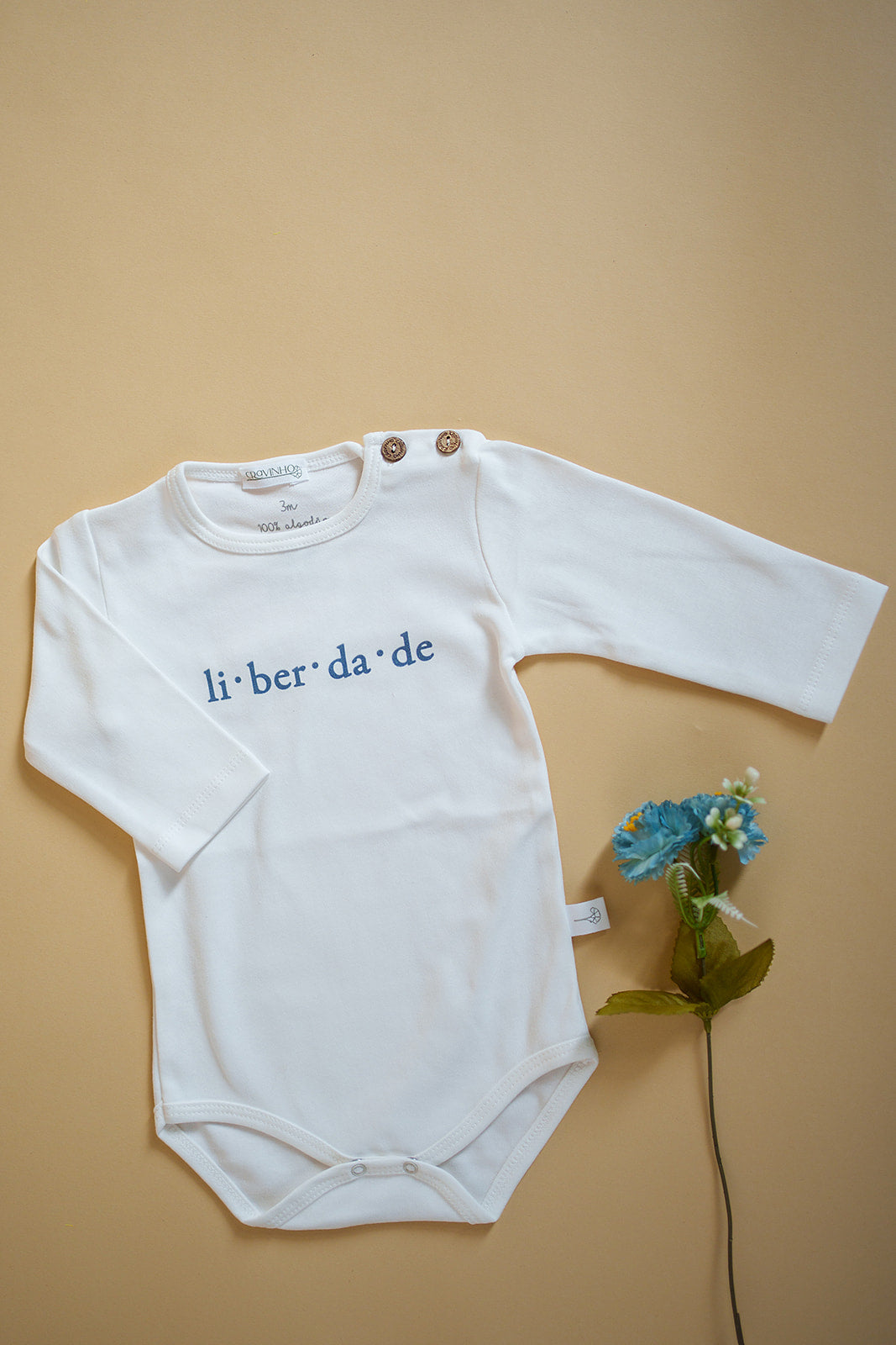 Bodies e t-shirts estampadas