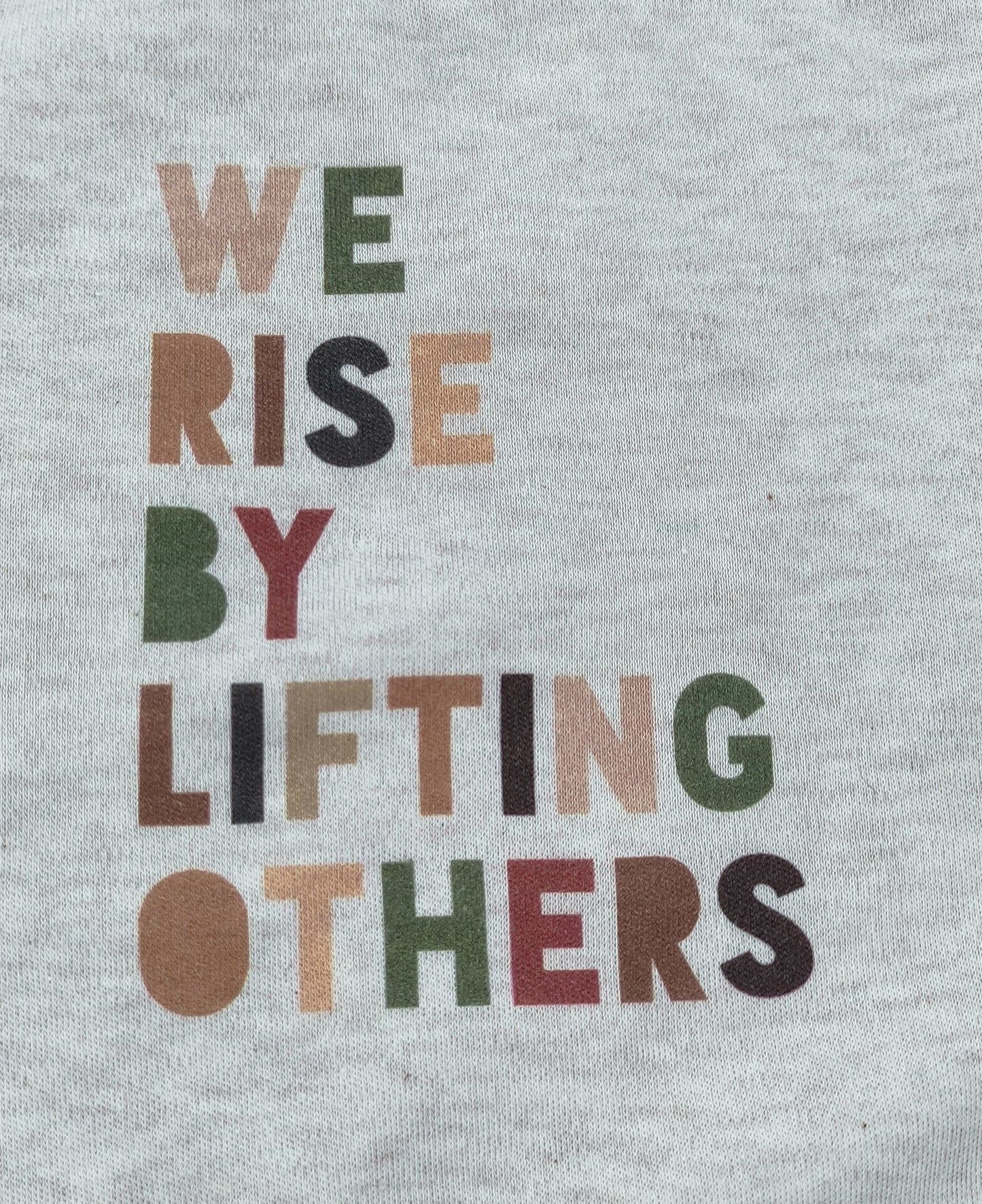 Camisola c/ estampado "We Rise", manga comprida