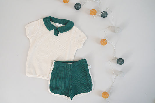T-shirt com gola