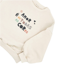 Carregar imagem no visualizador da galeria, Sweatshirt &quot;AMOR é COR&quot;
